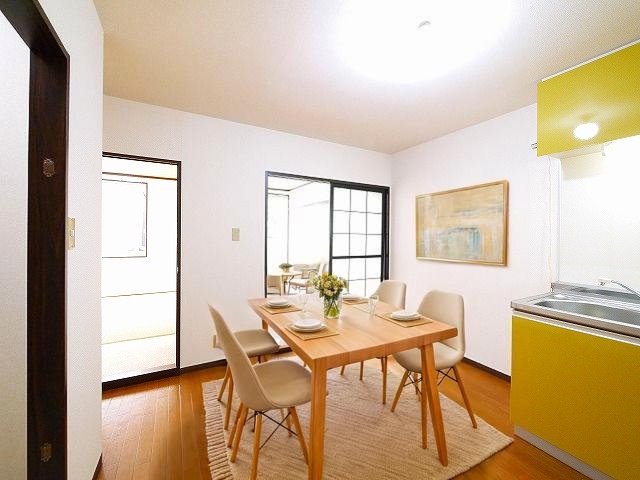 居室・リビング　CGで家具等を配置したもので家具等は含まれません。