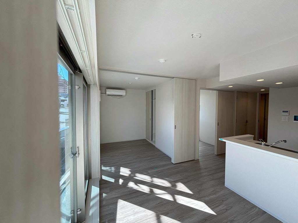 居室・リビング　ゆったり過ごせる居間です