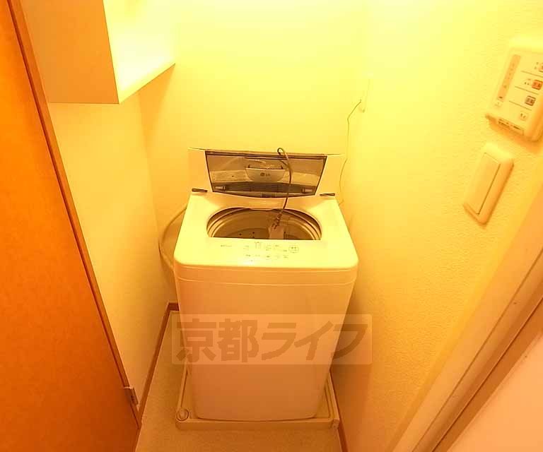 その他設備　洗濯機付いてます。