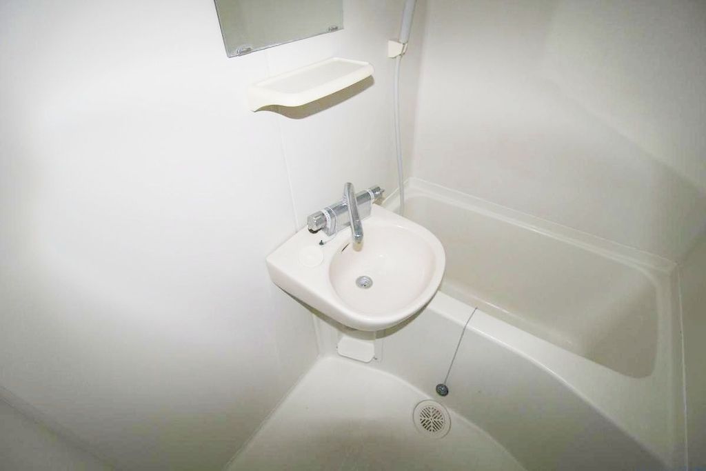 バス・シャワールーム　バス