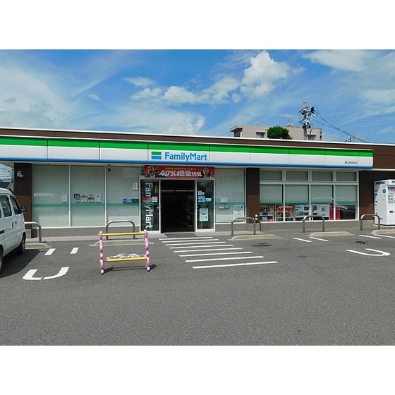 コンビニ　ファミリーマート郡山虎丸町店（コンビニ）まで219m