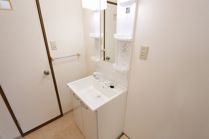 洗面設備　洗髪洗面化粧台