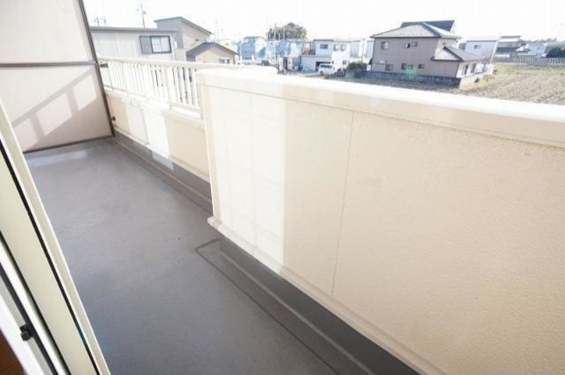 バルコニー　図面と現状に相違がある場合には現状を優先