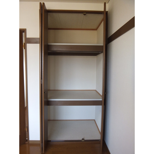 収納　クローゼット