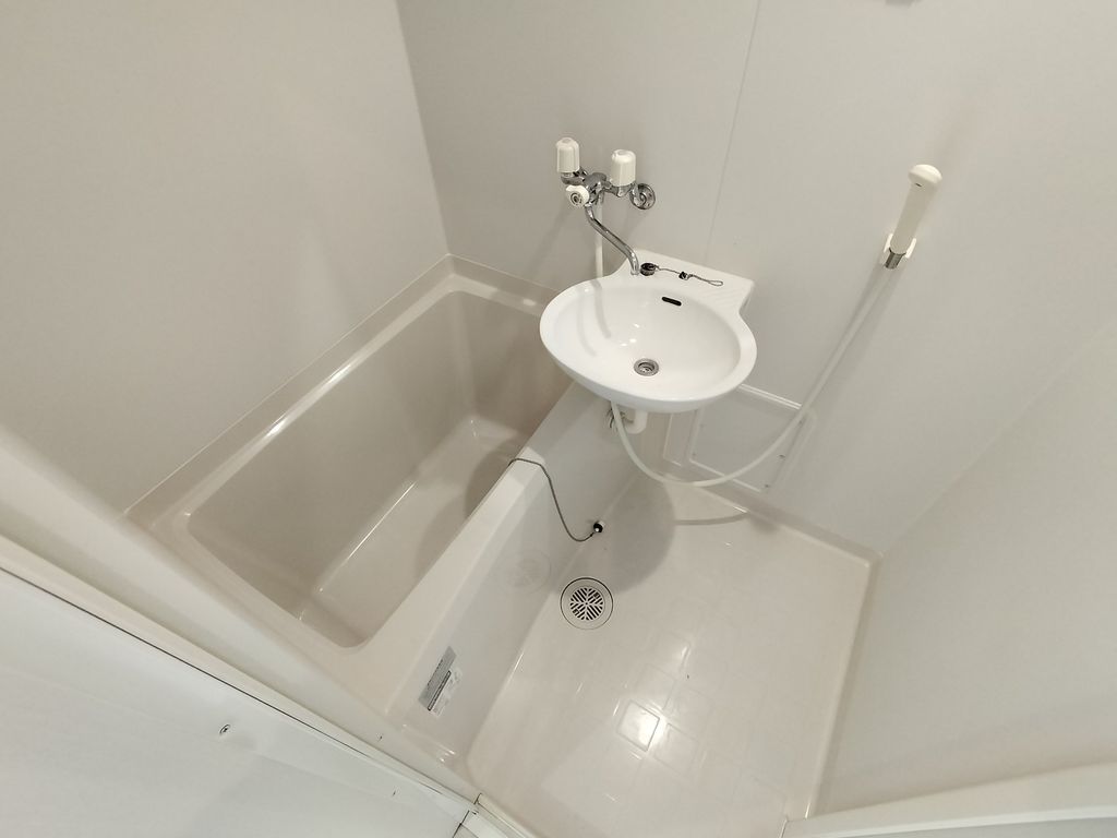 バス・シャワールーム　バス