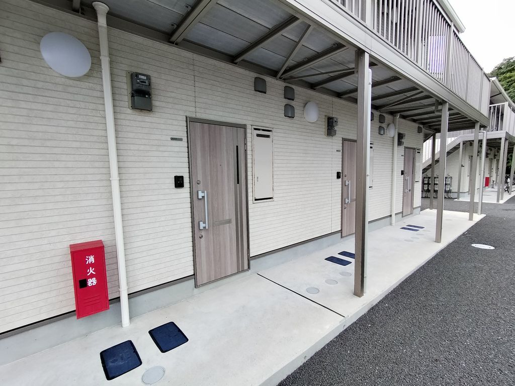 エントランス　駐車場