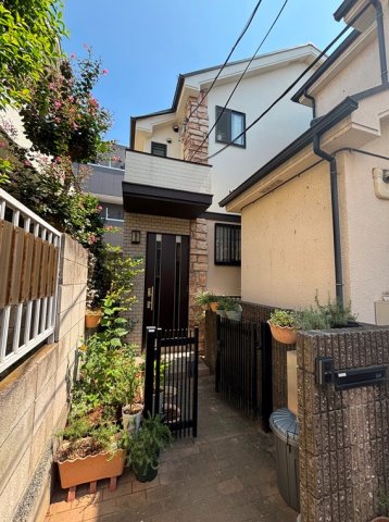 建物外観　外観は落ち着いています