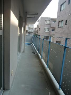 　バルコニー　ベランダ（イメージ）