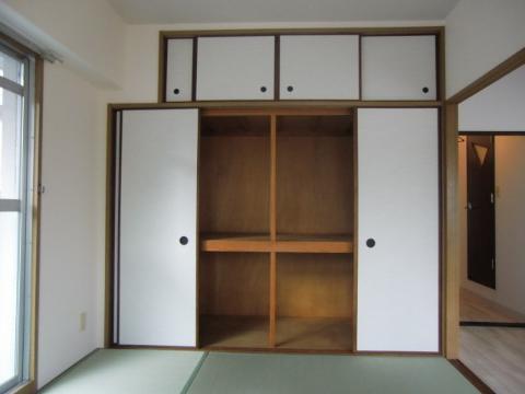 　収納　押入（イメージ）