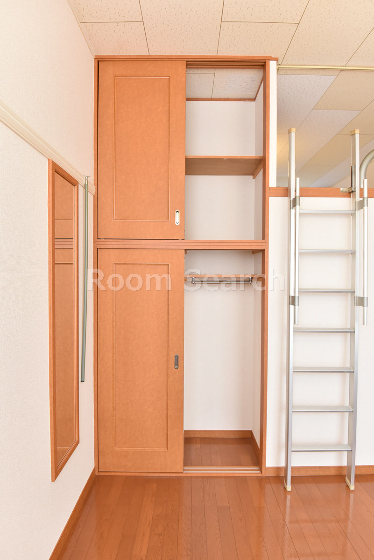 収納　クローゼット