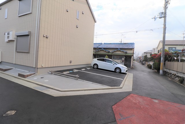 駐車場　駐車場