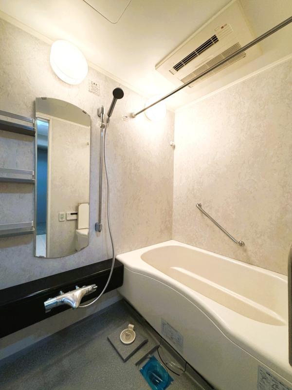バス・シャワールーム　バス