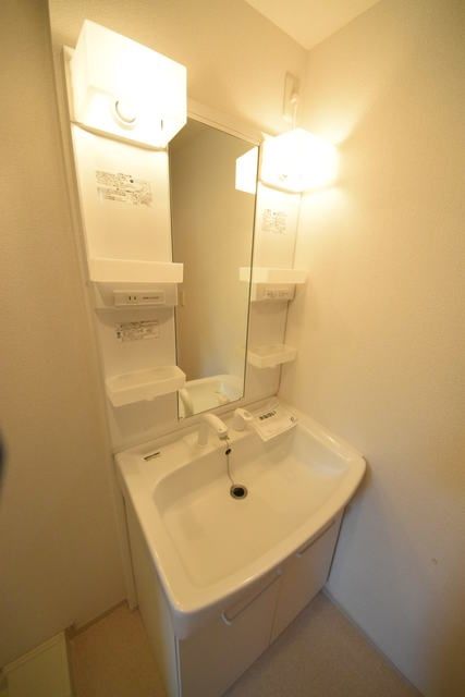 洗面設備　シャンプードレッサー完備
