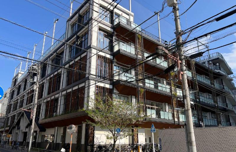 小学校　台東区立蔵前小学校（小学校）まで180m