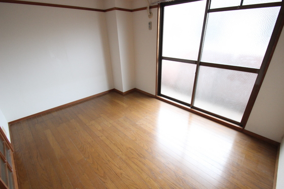 居室・リビング　※別部屋の写真です