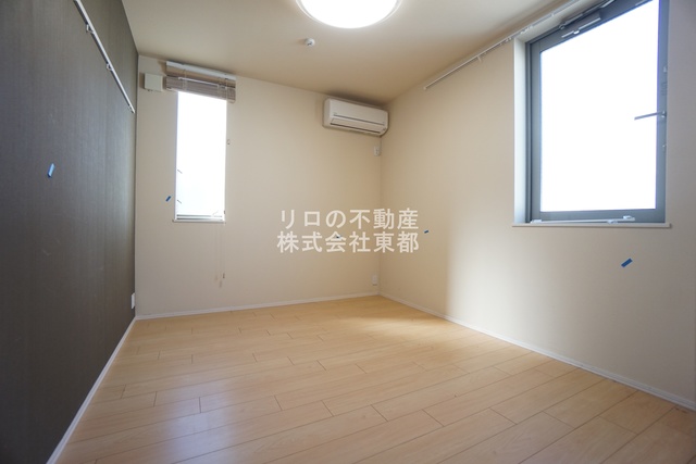 その他部屋・スペース　２面採光なので、明るく風通しのよい過ごしやすいお部屋です♪