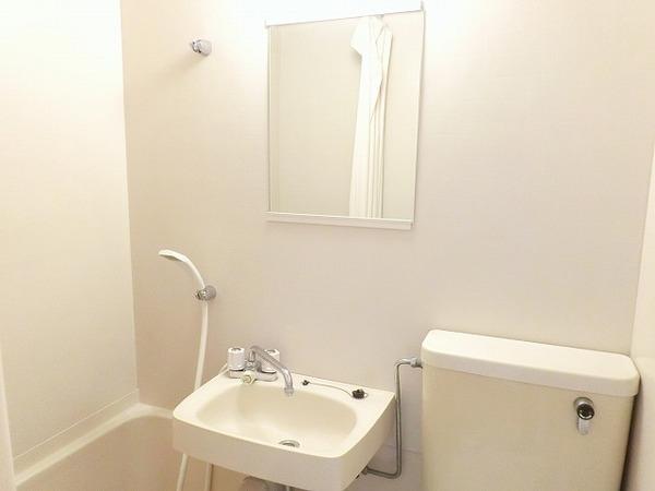 洗面設備　洗面台付き！