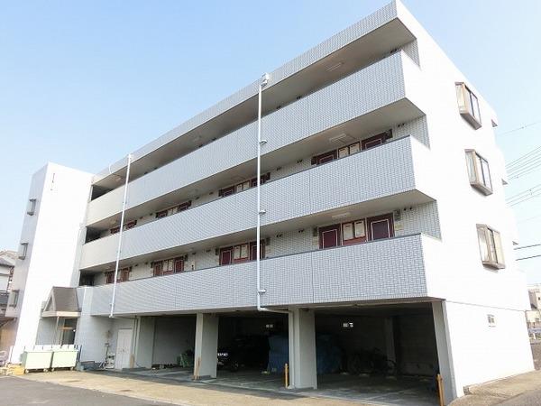 建物外観　南向きバルコニー！