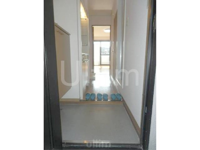 玄関　※別のお部屋のお写真です。御参考までに。