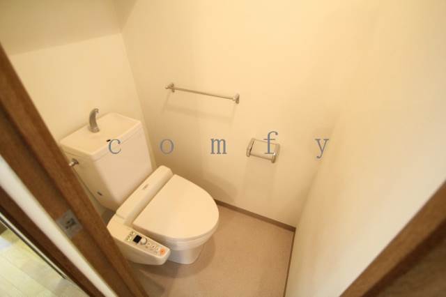 トイレ　ウォシュレット完備