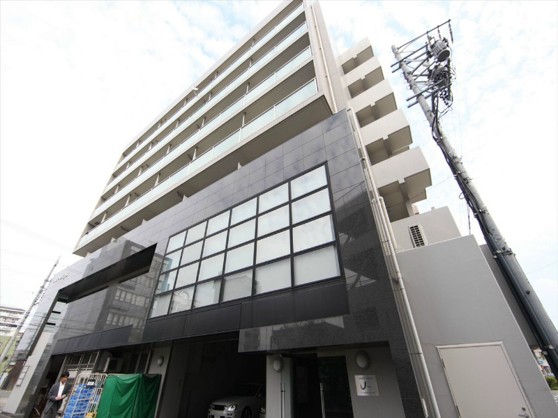 建物外観　外観　オートロック　敷地内ゴミ捨て場