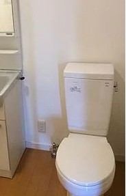 トイレ　別タイプ部屋　参考写真です