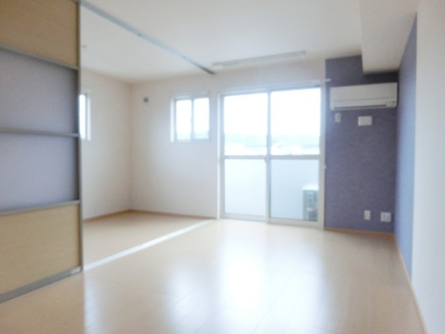 居室・リビング　使いやすいリビングです