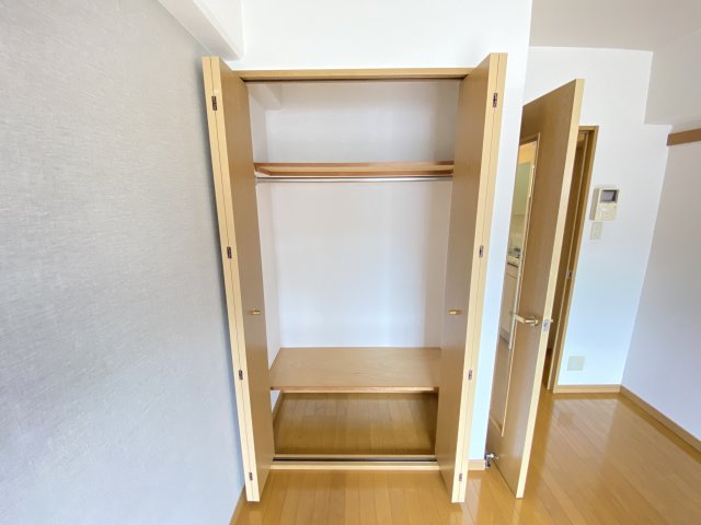 その他　【コンビニエンスストア】ファミリーマート 藤が丘駅前店まで4