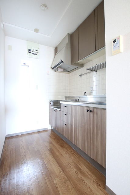 キッチン　※別部屋参考写真