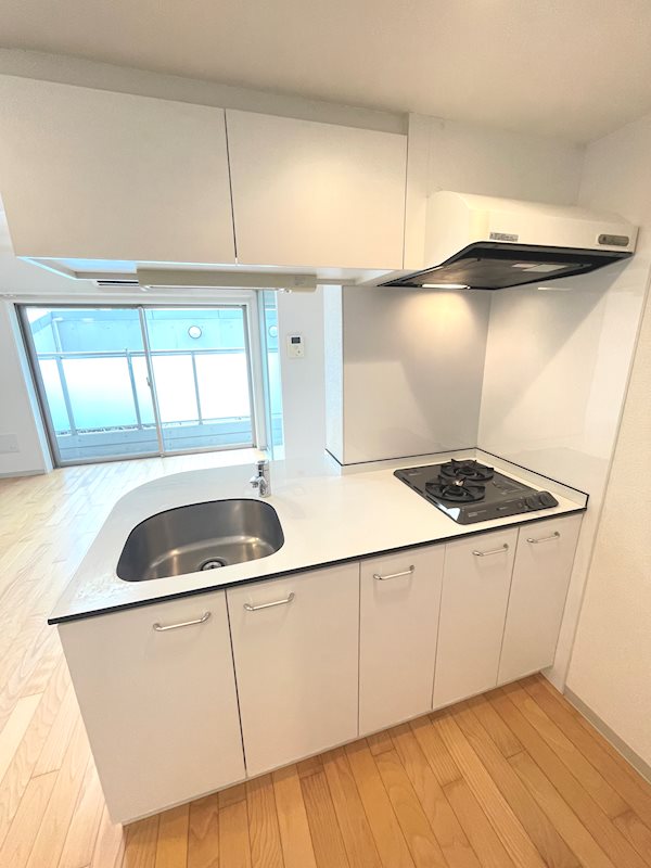 キッチン　便利な2口ガスコンロ付き対面キッチン