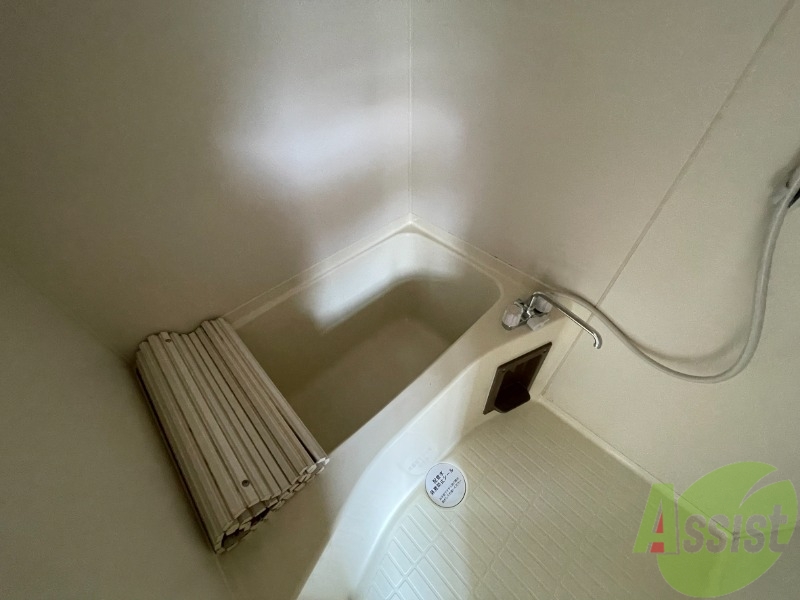 バス・シャワールーム　浴室になります。とても綺麗になっております。