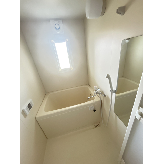 バス・シャワールーム　追い焚き付