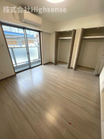 居室・リビング　こちらの居間で趣味の時間をお楽しみください