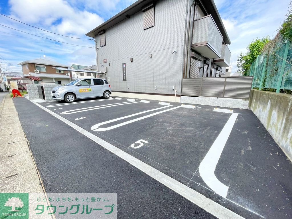 駐車場　駐車場
