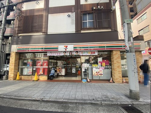 コンビニ　セブンイレブン　大阪南久宝寺3丁目店（コンビニ）まで10m