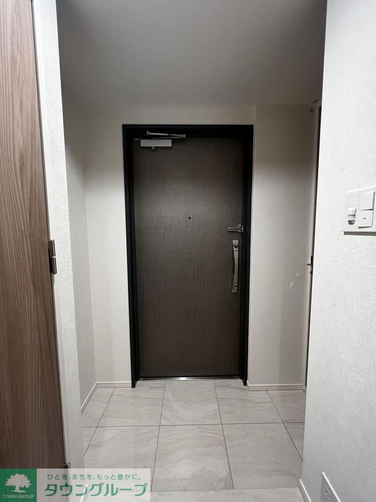 玄関　キッチン