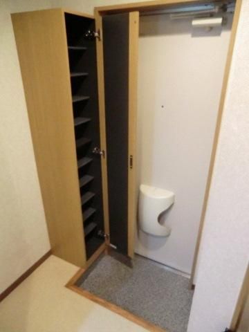 玄関　シューズボックス付きのお部屋
