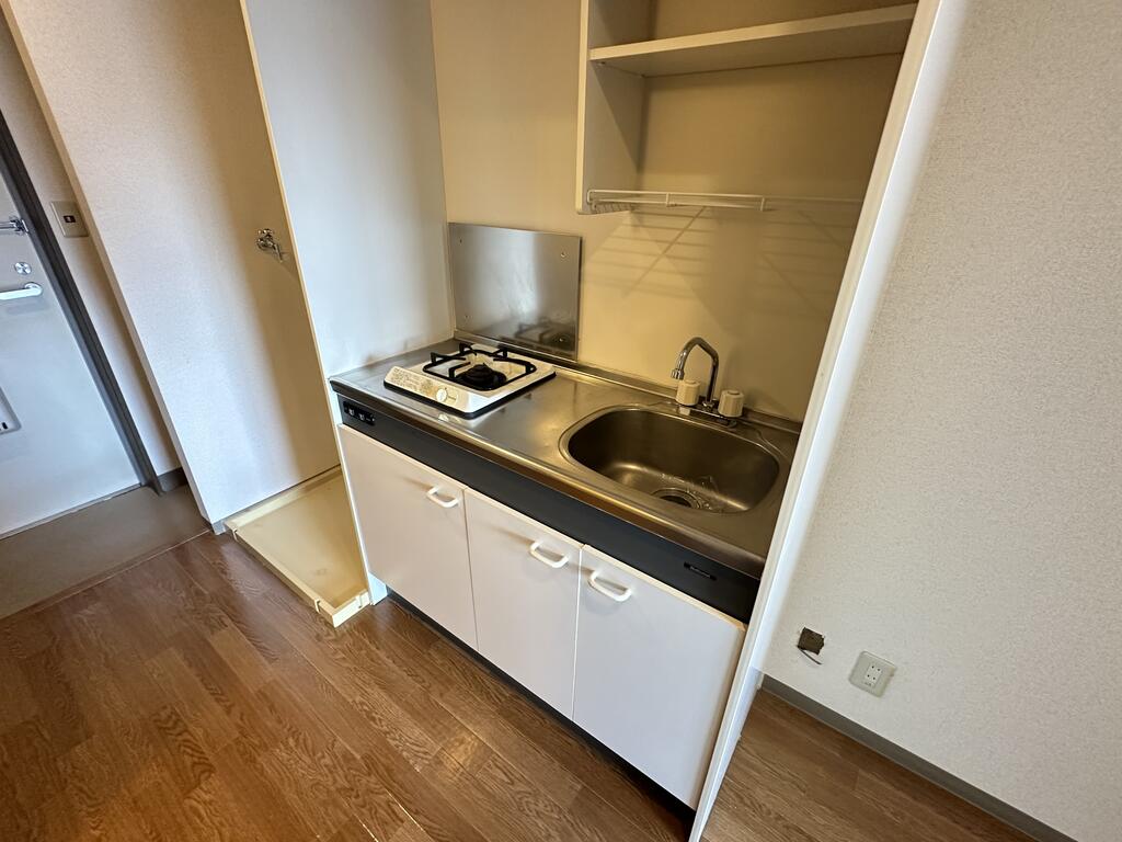 キッチン　※同建物別部屋写真です。ご参考ください。