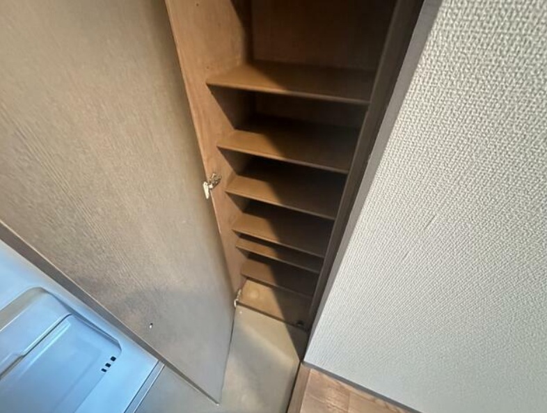 玄関　※同建物別部屋写真です。ご参考ください。