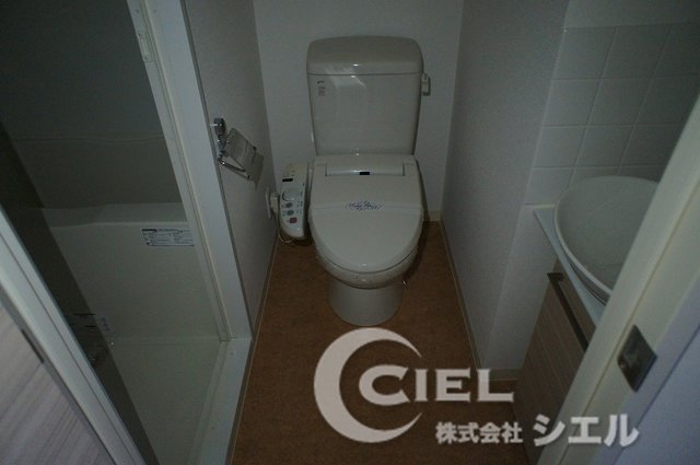 トイレ　トイレ