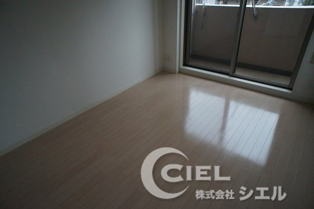 居室・リビング　室内