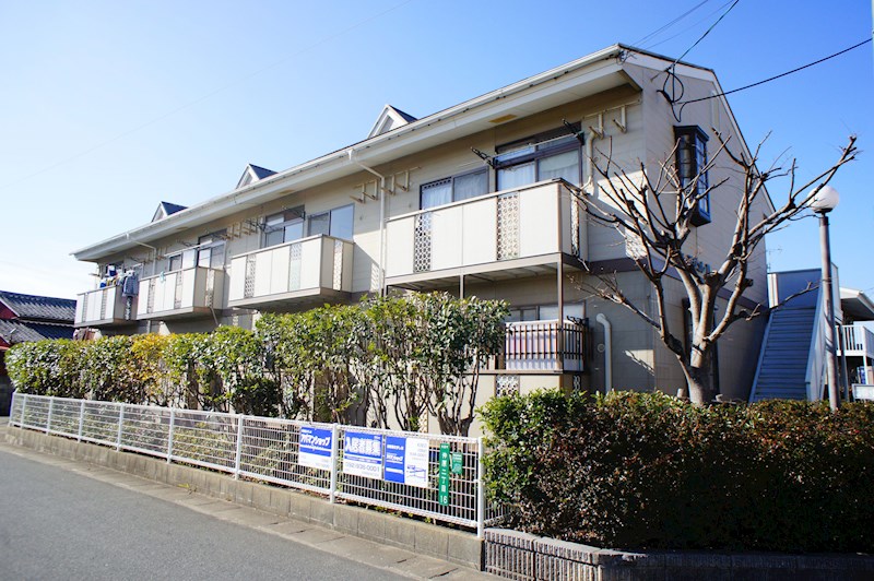 建物外観　粕屋町でのお部屋探しは、トーマスリビングへご相談下さい