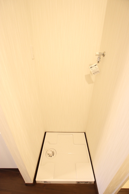 その他設備　★風雨の心配不要な室内洗濯機置場★