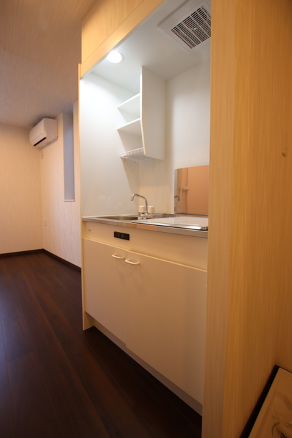 キッチン　★ＩＨコンロ二口付のキッチンです★