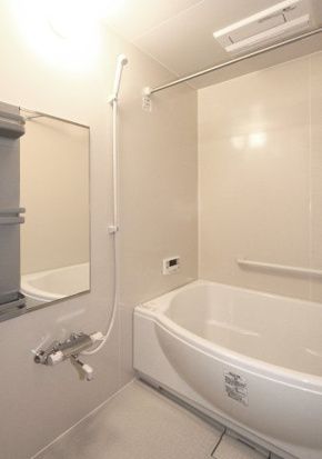 バス・シャワールーム　お風呂で日々の疲れを落としましょう