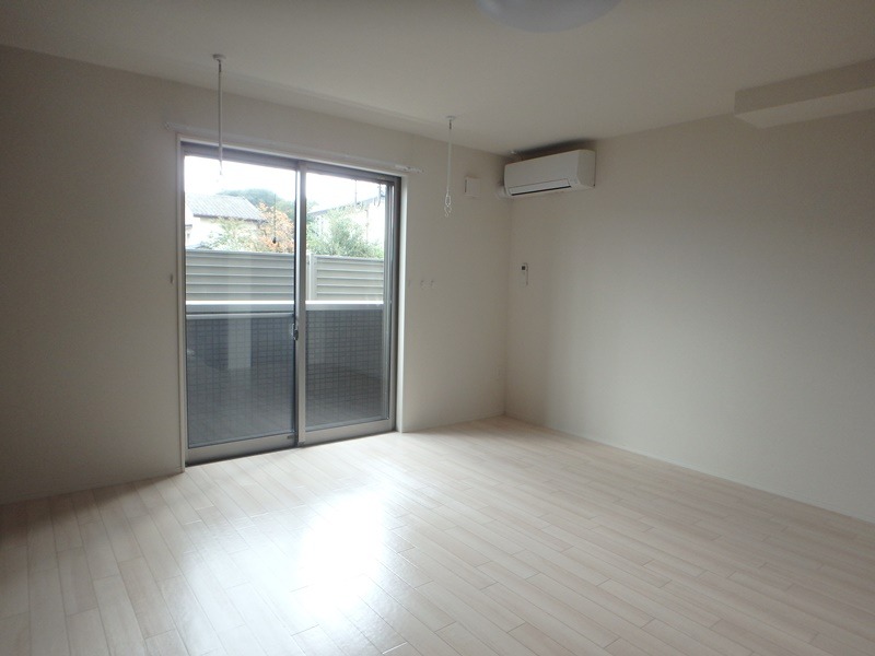 居室・リビング　図面と現状に相違がある場合には現状を優先