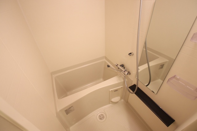 バス・シャワールーム　※別室の参考写真の為、現況優先です。