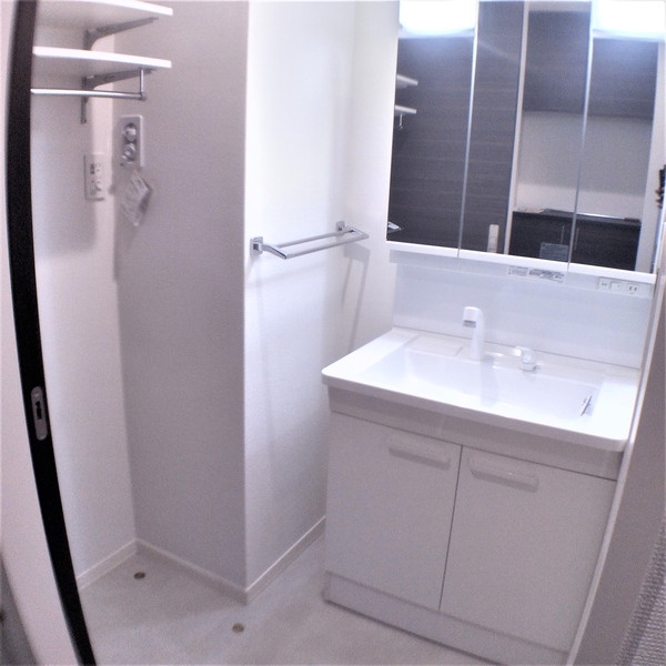 洗面設備　あると便利な独立洗面台