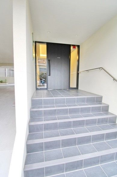 エントランス　☆共用部分☆