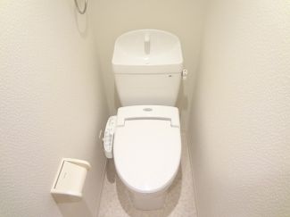 トイレ　ウォシュレット付き